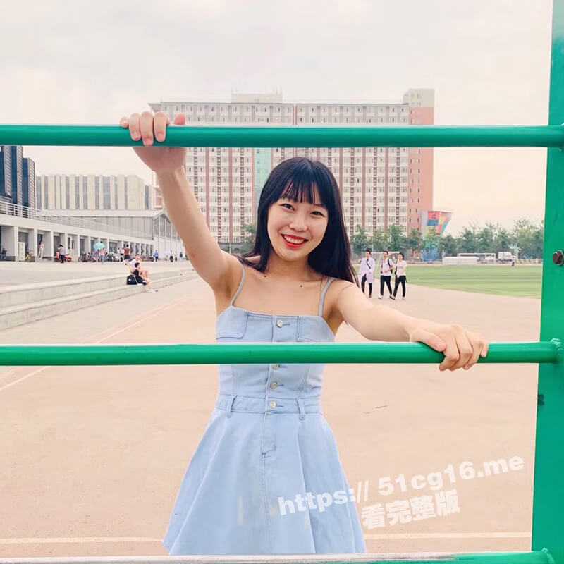 清纯朴实的大学生乡妹子 老师眼中的乖乖女 隐私生活居然这么反差 洗澡自摸和男友性生活遭曝光 - 51吃瓜网-51吃瓜网