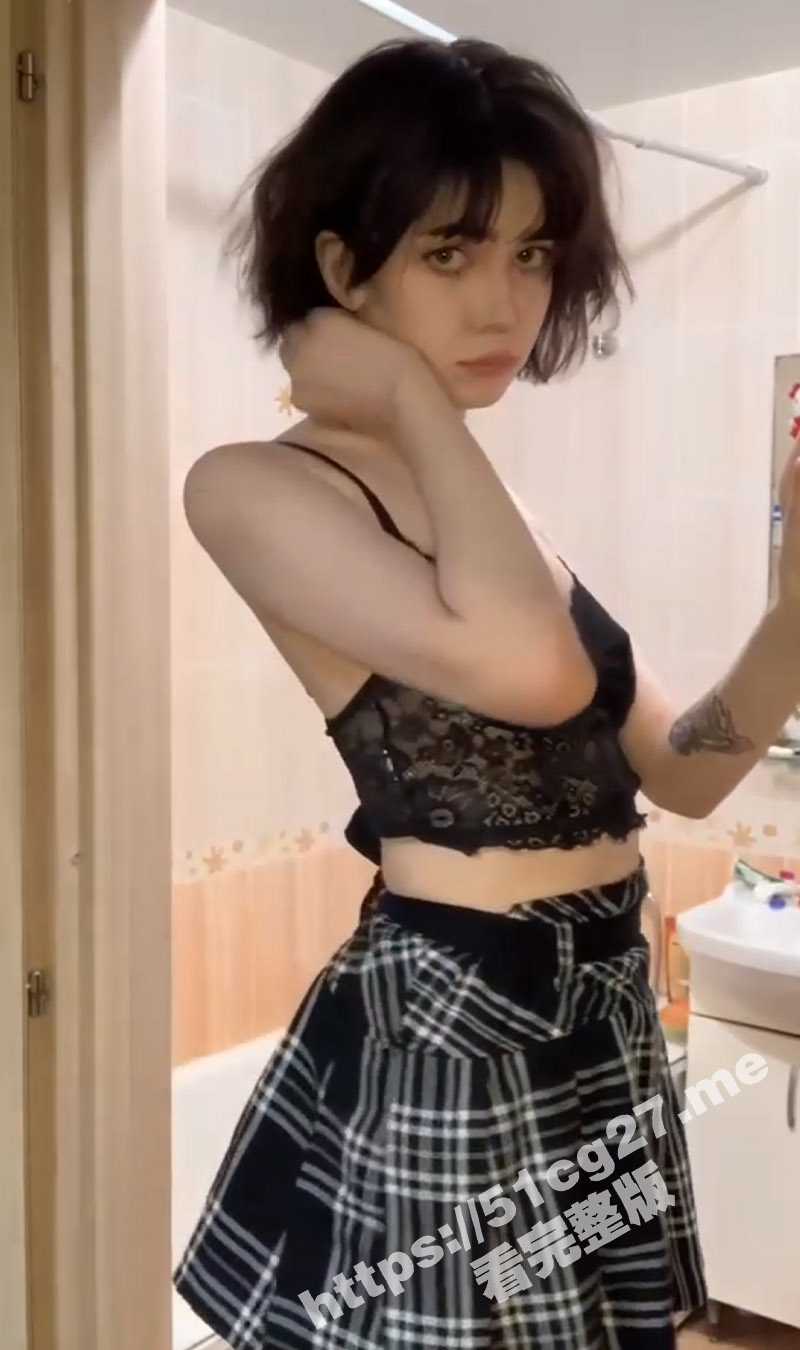 欧美冷白皮短发美女 SmallDoll 全方位展示身体 脸蛋漂亮腿又长 主动女上位骑乘快速抽插 - 51吃瓜网-51吃瓜网
