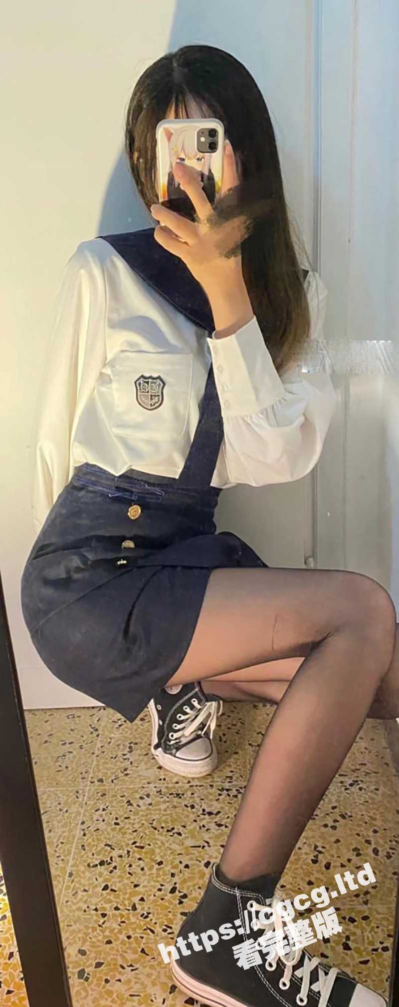 天津医科大学美女校花 黄欣妍 交友不慎 遇到一个大变态喜欢玩死猪 牙刷打火机各种尽情玩弄！ - 51吃瓜网-51吃瓜网