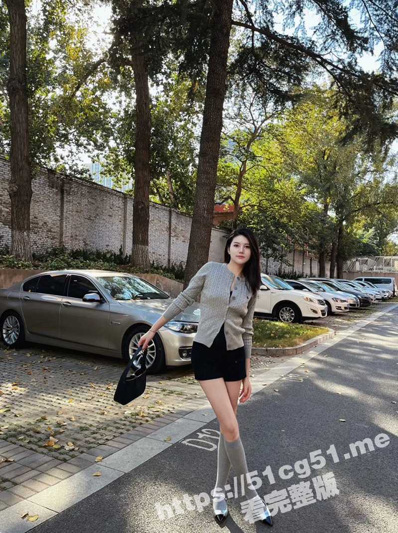 每卖出一辆保时捷就少一个女销售！中原保时捷中心女销售 陈蕊 和土豪客户酒店啪啪视频遭曝光！ - 51吃瓜网-51吃瓜网