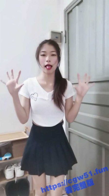 广西柳州厂妹陈桐桐 因工厂上班又累赚的又少 下海拍小视频维持生活 身材和颜值还是很高的-51吃瓜网
