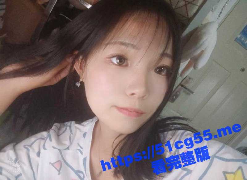 浙江宁波大学 可爱学生妹 张雨汐与男友性爱视频泄露流出 对着粗大肉棒又舔又亲 爱不释手啊！-51吃瓜网