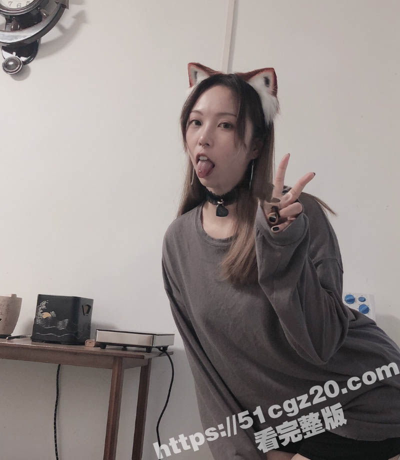推特符文母狗 白先生的小喵呜 被男友调教曝光 清纯嫩妹秒变肉便器 各种舌钉乳钉撒尿玩弄！ - 51吃瓜网-51吃瓜网
