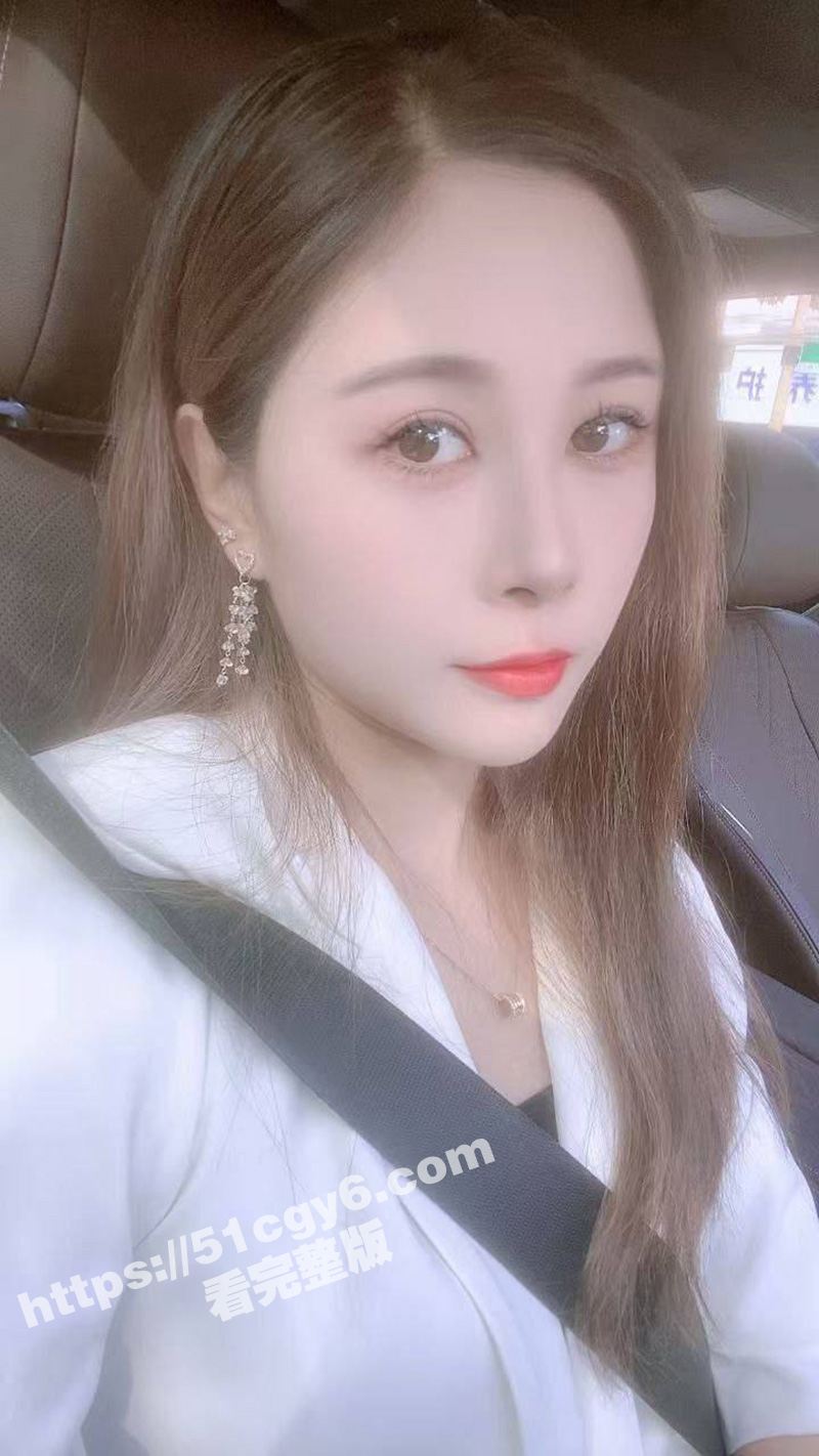 瓜友真实约炮高颜值已婚小少妇 极品人妻上位骑乘疯狂榨精 蕾丝罩罩显得格外诱人！ - 51吃瓜网-51吃瓜网