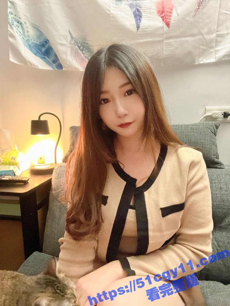 台湾反差母狗 肉包大魔王 大尺度不雅视频曝光 疯狂展示白嫩巨乳 揉胸摸逼简直反差爆表！ - 51吃瓜网-51吃瓜网