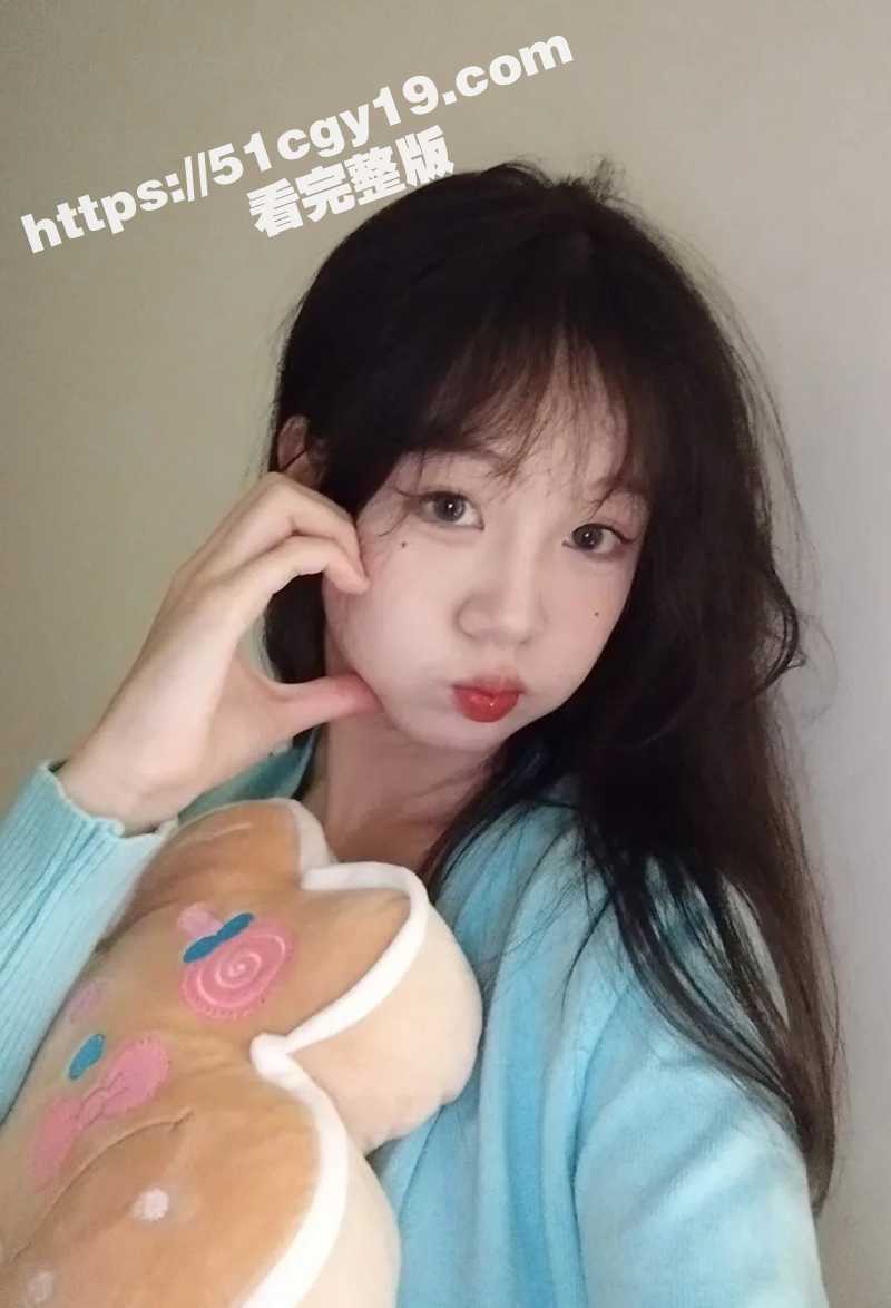 湖南衡阳学生妹 刘慧慧 脚踏两船玩裸聊！露脸自慰视频流出 骚穴被假屌插的淫水狂流！ - 51吃瓜网-51吃瓜网
