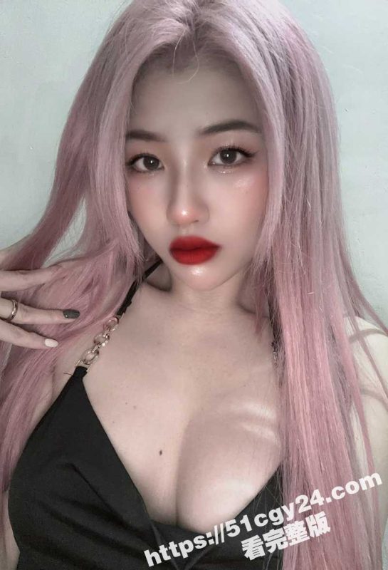 OF巨乳少妇 強尼 完整版福利合集 露奶拿假屌传授口交绝技 和大奶闺蜜模仿后入做爱！-51吃瓜网