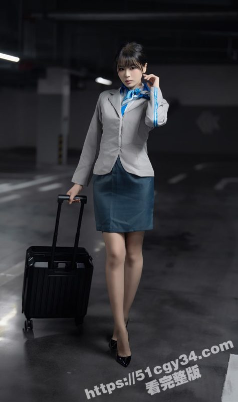 新晋国模女神 轩萧学姐 最新写真视图车库里的空姐 极品身材空姐制服 模拟足交极限诱惑！-51吃瓜网