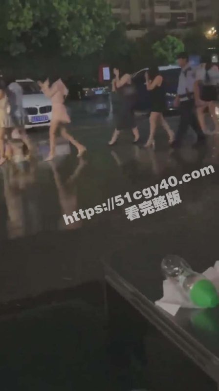 公主请上车！17号晚上杭州大规模扫黄 小仙女排队被蜀黍带走 不知道有没有瓜友中招呢！-51吃瓜网