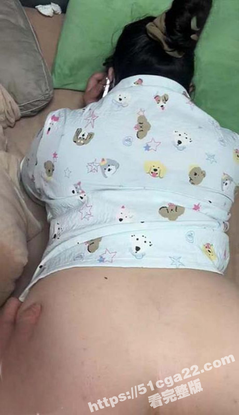 乱伦大神 我的巨乳亲表姐 正与骚姐激情交合 突然接到姐夫电话 刺激到浓精内射！ - 51吃瓜网-51吃瓜网