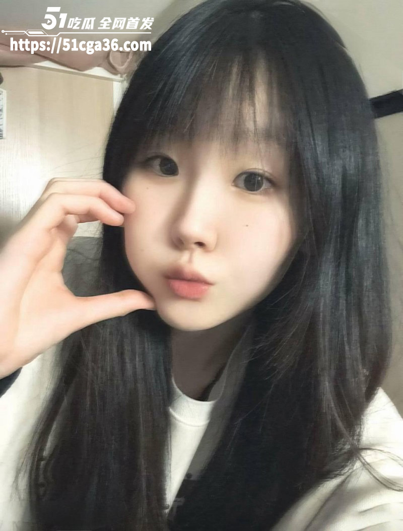 超反差大一嫩妹 董欣 口味独特恋父癖极为严重 与大龄炮友一夜两炮 骑乘榨精淫荡至极！ - 51吃瓜网-51吃瓜网