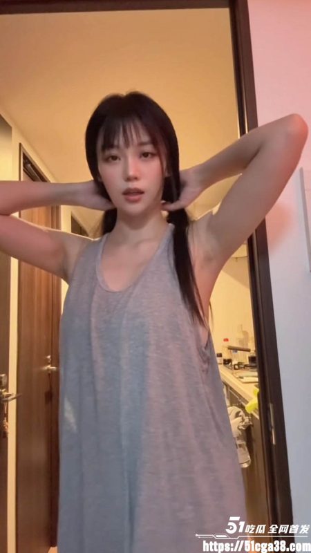 推特露脸福利姬 玉米 裸舞新作 C杯美乳上下晃动 掰穴露逼彻底释放野性！-51吃瓜网