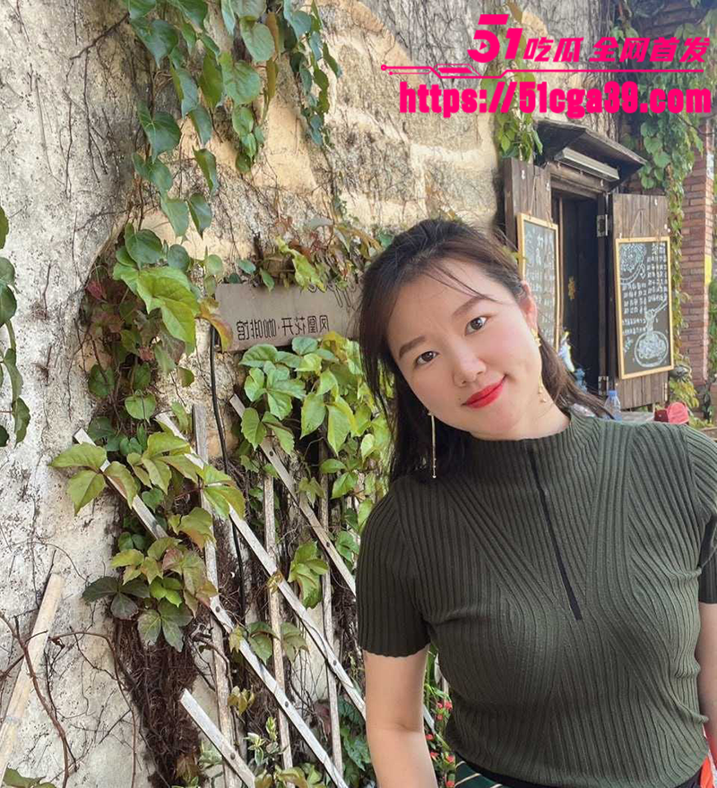 重庆丰都医院临聘人员 王丽 性欲旺盛与老公异地多次约炮偷情 小穴被被深入挑逗 沉醉出轨快感中无法自拔！ - 51吃瓜网-51吃瓜网