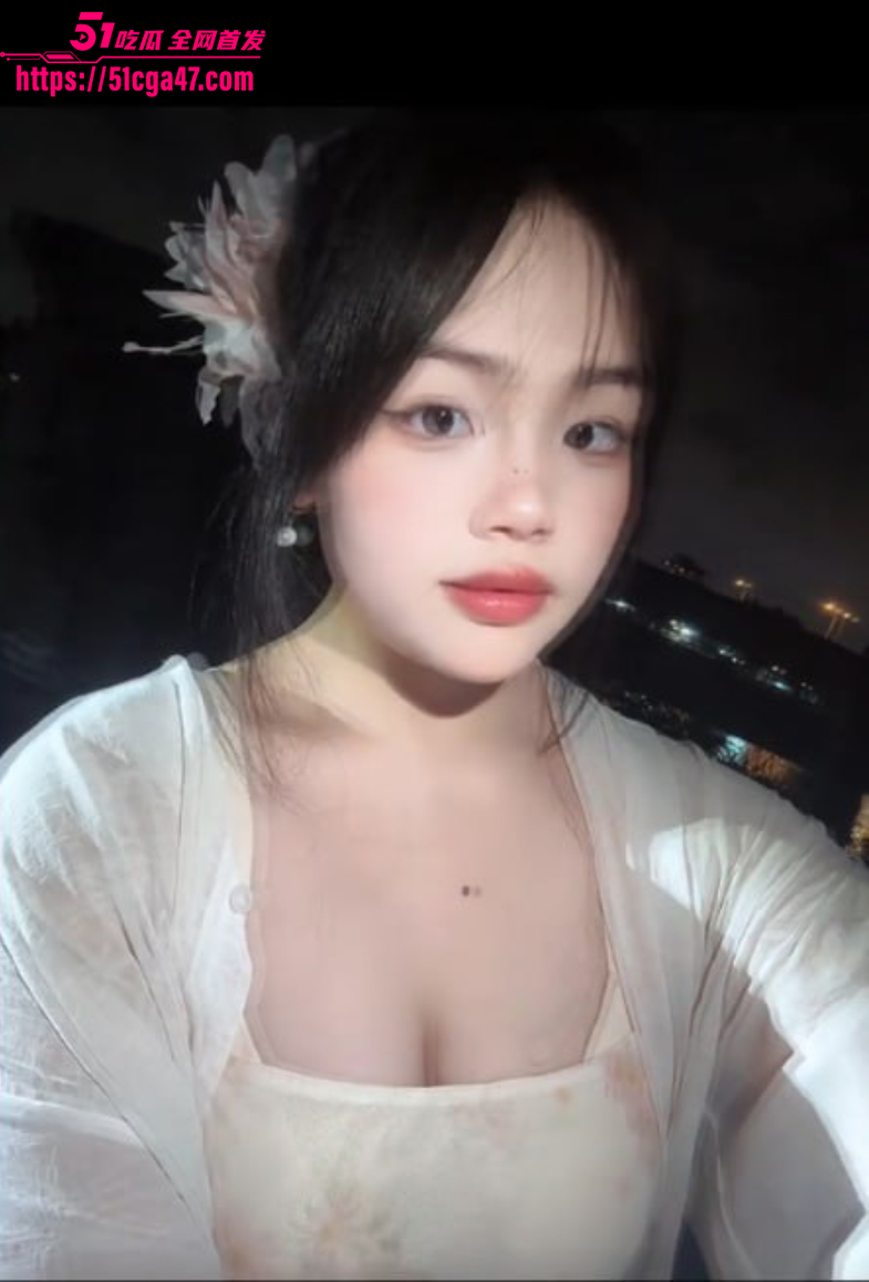 抖音大奶萌妹网红 吃货 付费自慰福利流出 火辣身材一览无余 性感女神竟有如此反差淫荡一面！ - 51吃瓜网-51吃瓜网