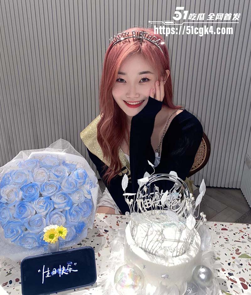 合肥宿州大学生反差婊不雅视频曝光 巨乳粉穴淫水尿液狂喷 床单上满满的淫水和尿液 - 51吃瓜网-51吃瓜网