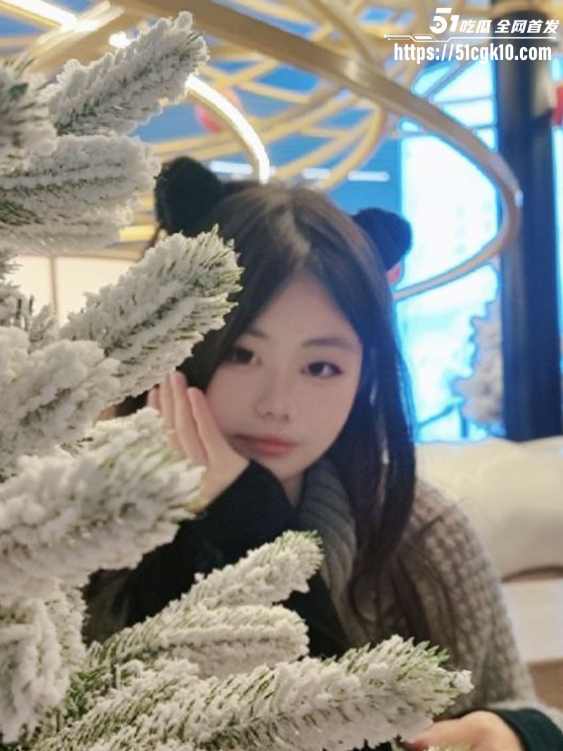 河南大学生情侣因寂寞背叛约炮 绿帽哥怒曝母狗性爱视频 骚劲让人无法自拔! - 51吃瓜网-51吃瓜网