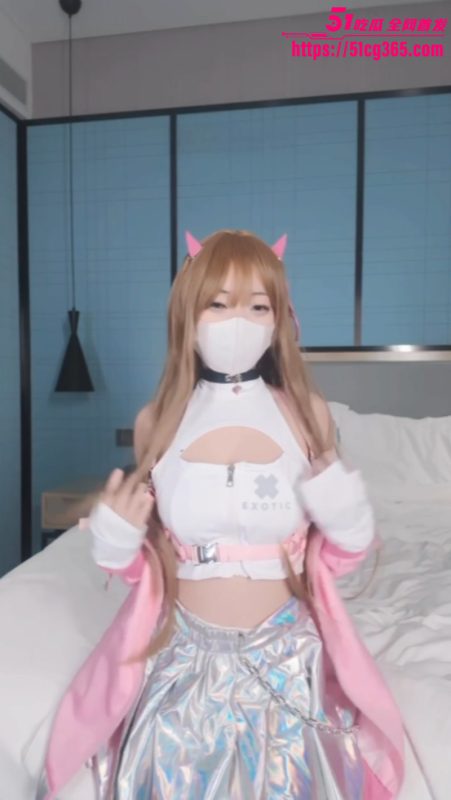 巨乳福利姬 悠悠米 Cos妮姬NIKKE毒蛇 上演跳蛋自慰喷溅淫水 娇喘极度销魂！-51吃瓜网
