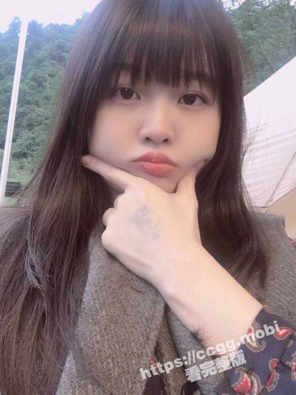 喜欢吃棒棒的小仙女！台湾情侣泄密 漂亮学生妹超级反差 清纯脸鲍鱼很粉嫩！-51吃瓜网