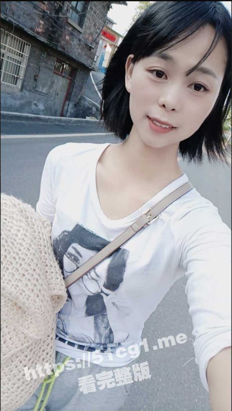 重庆南坪 拉丁舞老师「段欣怡 」不到一周就约到酒店内射的已婚人妻 老公电话查岗边查边内射！简直不要太刺激-51吃瓜网