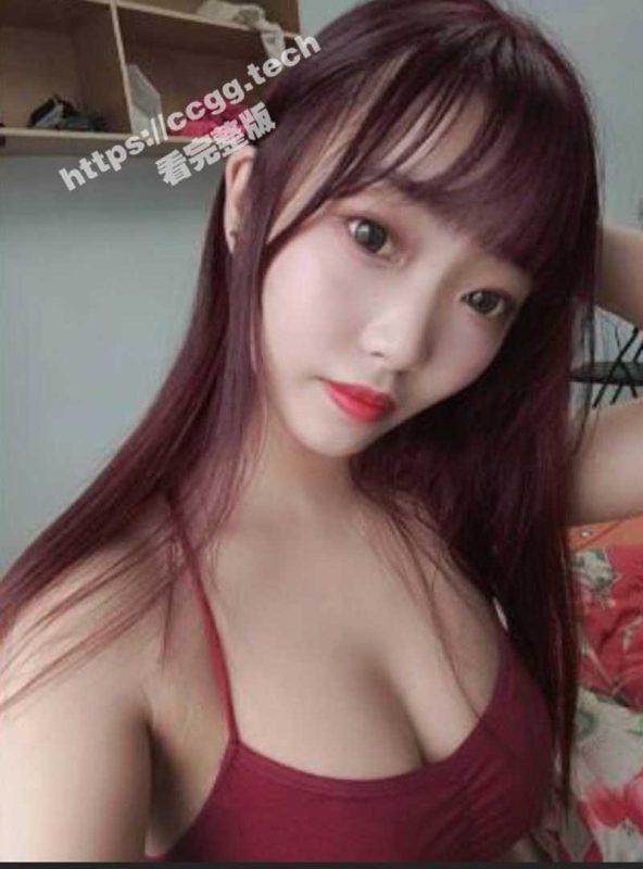 青春大奶闷骚妹和男友网络视频聊骚流出-51吃瓜网