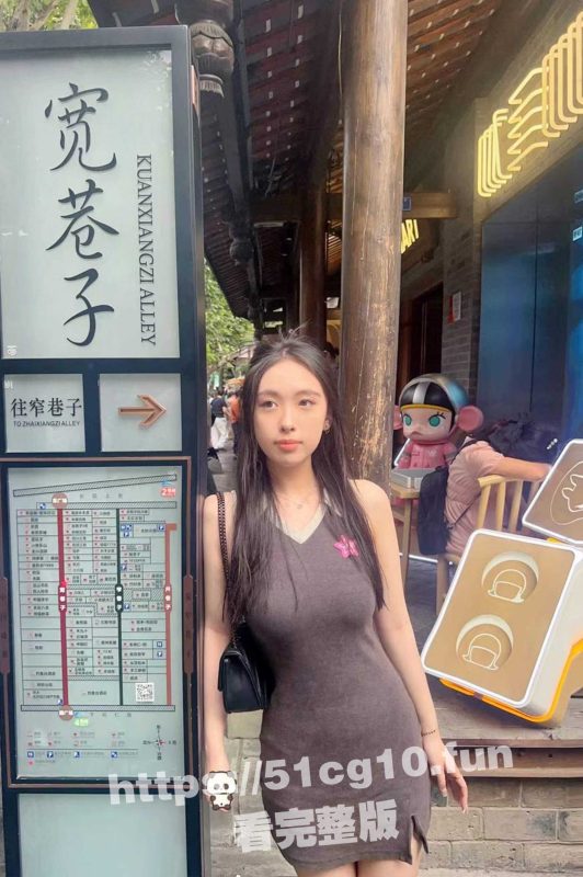 成都05年留学生炮友，E奶超高颜值女神偷情，一边打炮一边给男友打电话，敏感体质一碰淫叫！-51吃瓜网