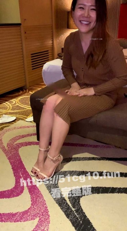 某单位领导和美女下属淫乱生活遭曝光，背着老婆和下属车震开房，老领导身体好哪里都是战场-51吃瓜网