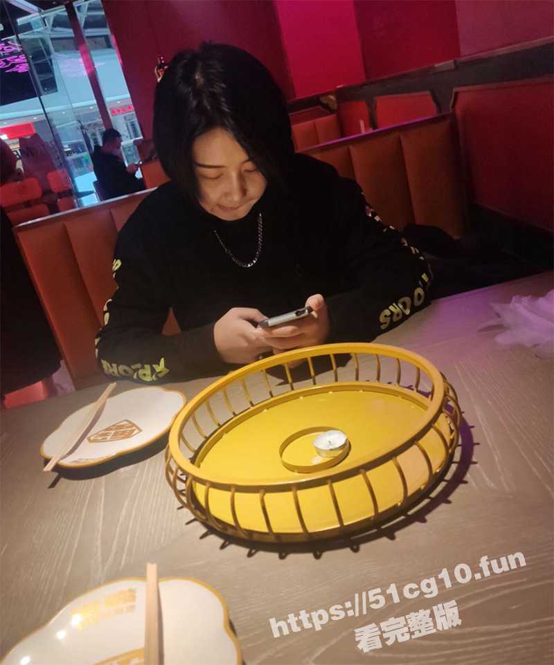 已婚少妇偷情成瘾！连云港开发的已婚少妇 跟老公吵架经常三四天不回家 外面野男人很多！ - 51吃瓜网-51吃瓜网