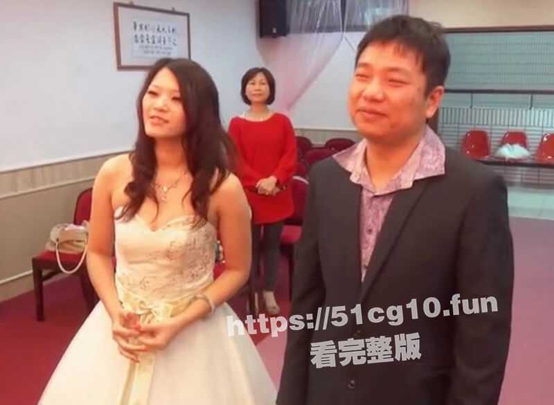 台湾新婚夫妻洞房花烛偷拍视频流出,新娘这口交技术一看平时没少练，长相一般贵在真实-51吃瓜网