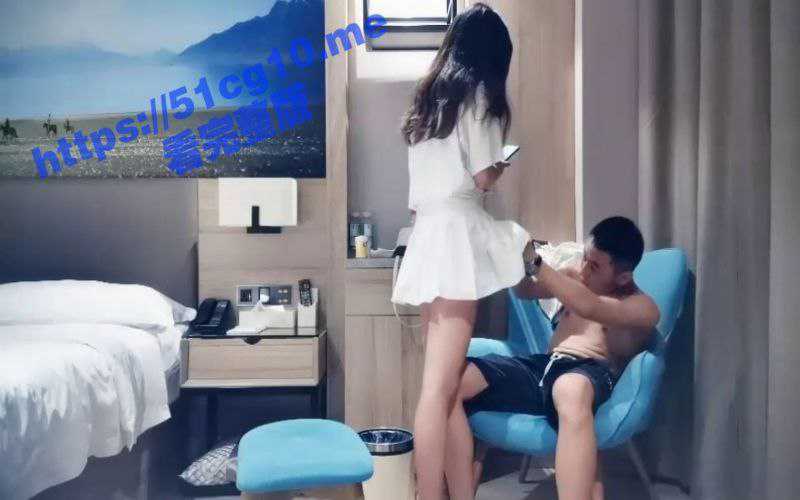 “我只有90斤,经不起你这么干！”上海高颜值超短裙美女「纪冬钰」被富二代各种抽插苦苦求饶！-51吃瓜网