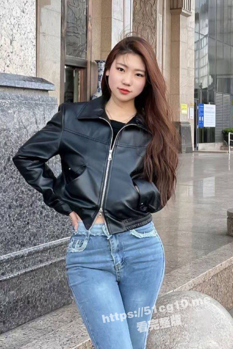 邯郸武安公车母狗 赵小艺，长相甜美耐看，嘟嘟脸笑容超治愈，口爆颜射视频被投稿流出， 超级配合听话 - 51吃瓜网-51吃瓜网