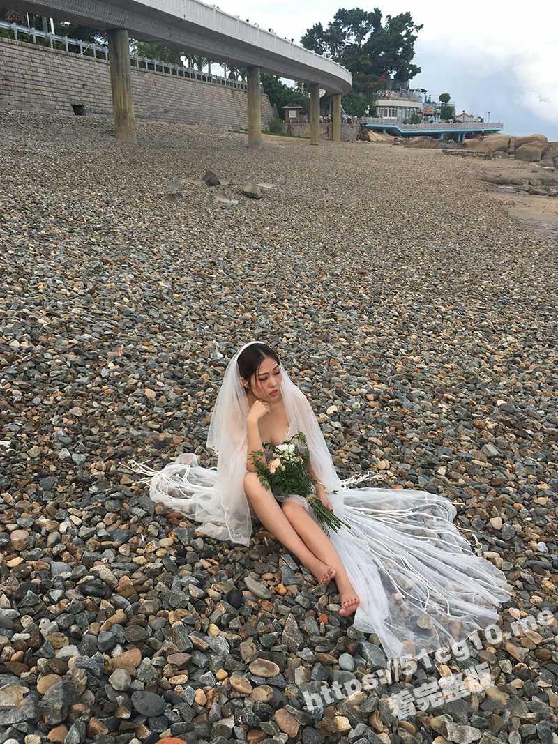 瓜友投稿曝光！反差骚母狗 刘娅婷 不雅自拍流出 婚前婚后各种撩骚 买情趣内衣约炮 露脸自慰流白浆！ - 51吃瓜网-51吃瓜网
