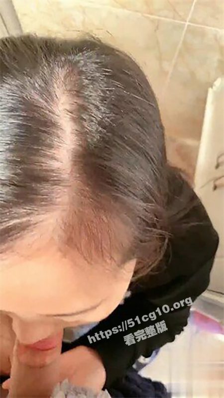 千万不要让你爸知道！我和妈妈真实乱伦 在卫生间操逼 冒生命危险玩刺激！-51吃瓜网