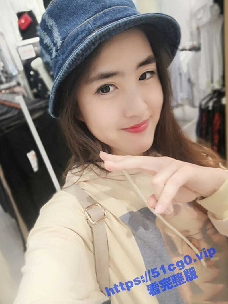 极品高校美女和男友自拍泄露！穿粉色情趣内衣啪啪 真是又美又骚！ - 51吃瓜网-51吃瓜网