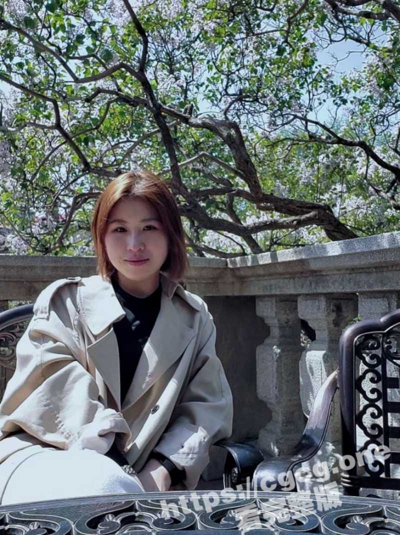 微信泄密系列 安徽28岁真实反差素人少妇 柳嫣然 流出！喜欢炮友用大屌抽脸 怪癖好奇怪 - 51吃瓜网-51吃瓜网