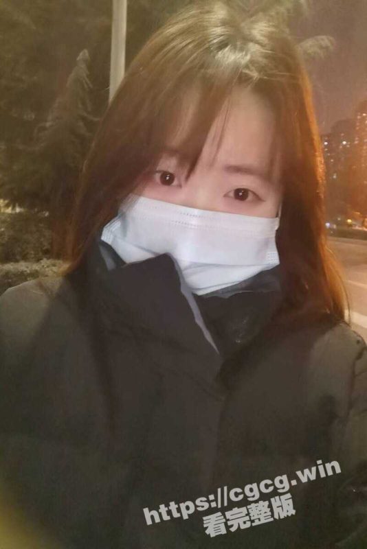 23岁巨乳学生妹 林艳玲 分手后遭前男友曝光 超爱吃肉棒 就喜欢给男友口爆！-51吃瓜网