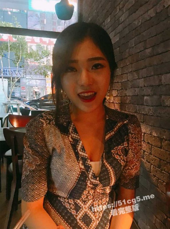 文静气质范的漂亮美女和男友激情啪啪大尺度自拍外泄 饱满粉嫩的美穴  没插几下就直冒白浆-51吃瓜网