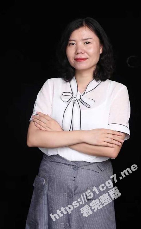 终于操上以前上学时期的班主任 极品熟女班主任还是M属性的骚母狗！每次都在她家大床上内射她-51吃瓜网