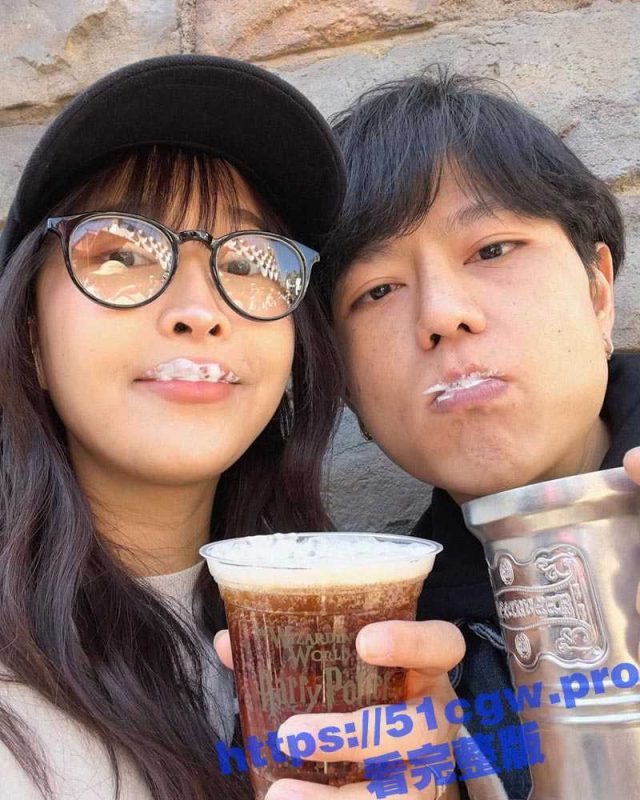 人气反差女网黄 deerlong 私拍 电动小马达激烈骑乘 把男友榨出白浆骚气十足 真是上好炮架啊-51吃瓜网