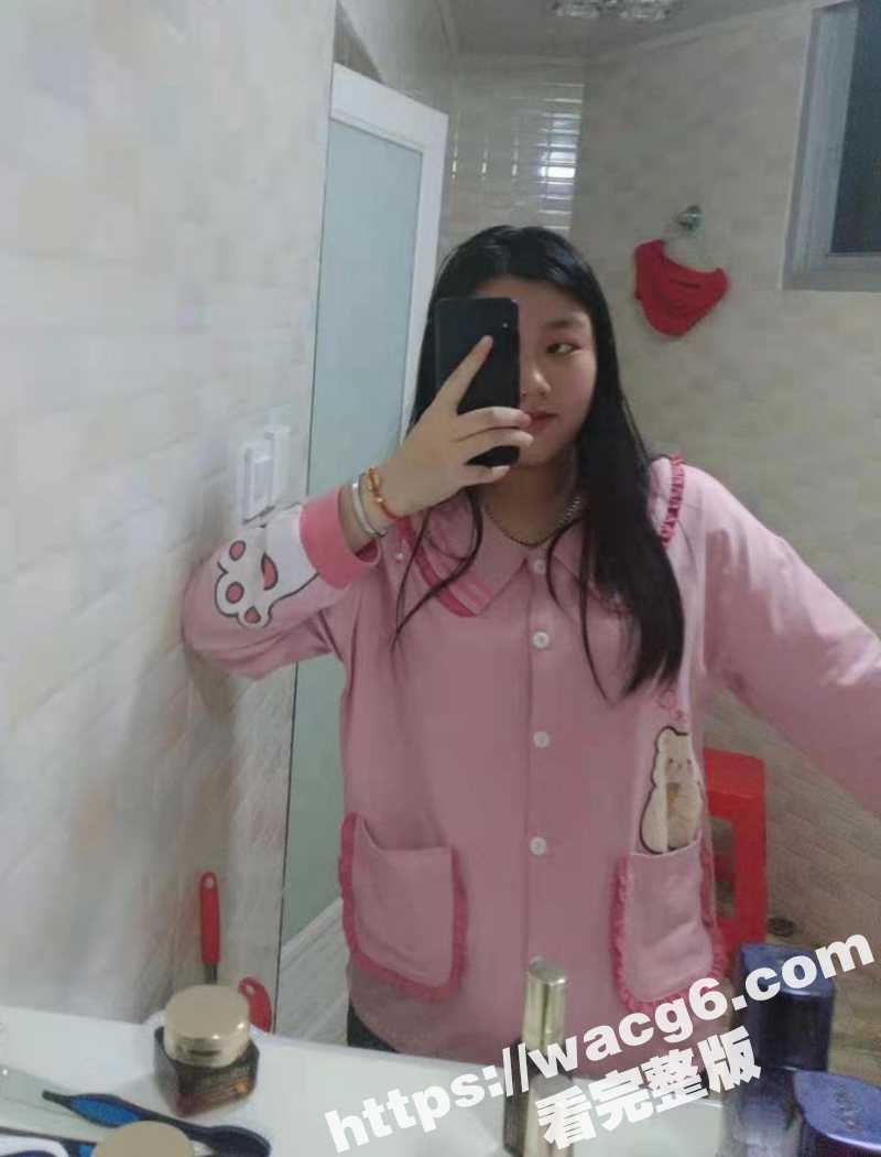 福建眼镜骚人妻陈慧琳 皮肤白嫩身材丰满 化完妆颜值还是不错的 每天都在网上 用自拍勾引网友干自己 - 51吃瓜网-51吃瓜网